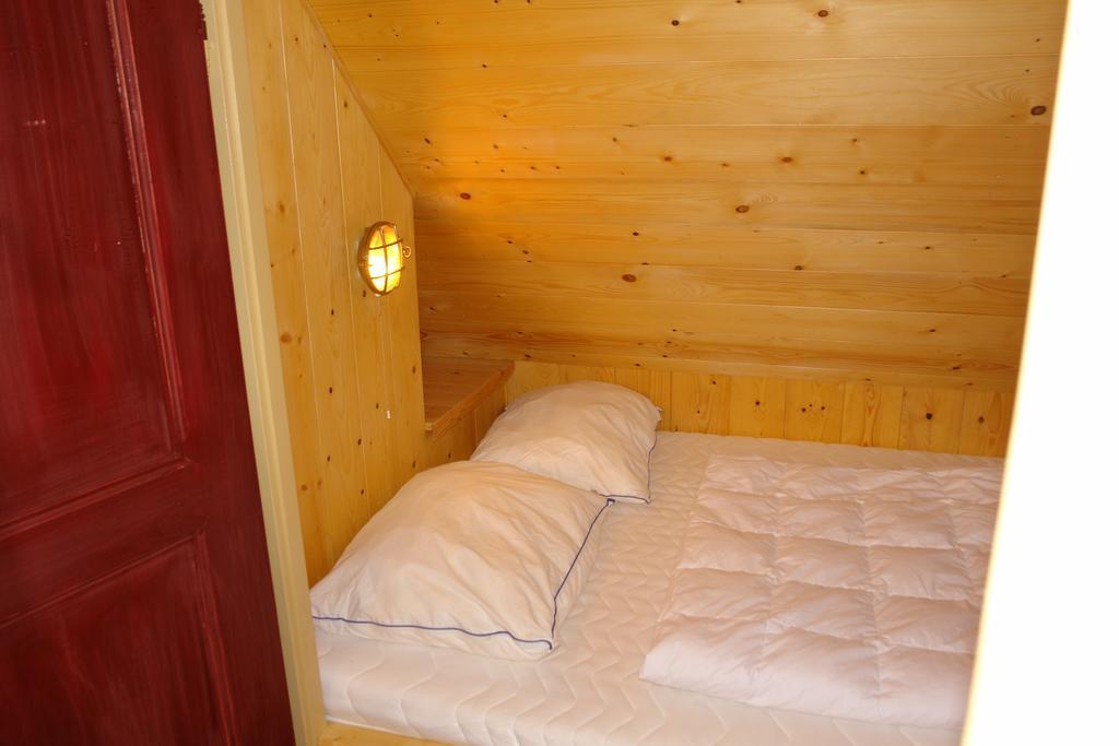 Chata Hugo - 3 Retreat Apartments Tanvald Zewnętrze zdjęcie